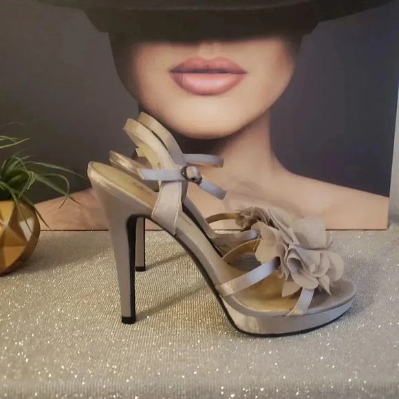 Lulu Townsend Bellow Taupe Satin Heels - Picture 1 of 7